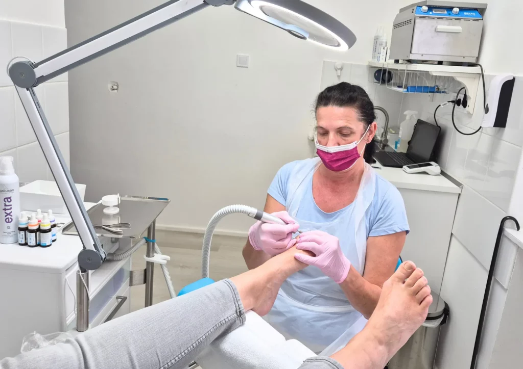 Lábápolás, Böszörményi út